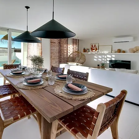 Casa Do Patio-two Private Pools Villa- Rooftop & Panoramic Pool By Dreamvillasalbufeira * Албуфейра